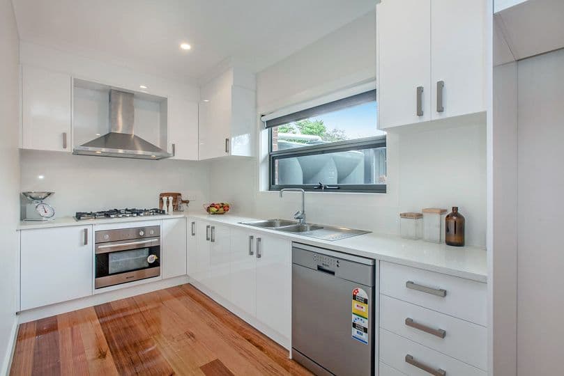 2A McComas Street, Reservoir VIC 3073, Reservoir - Thumbnail 7