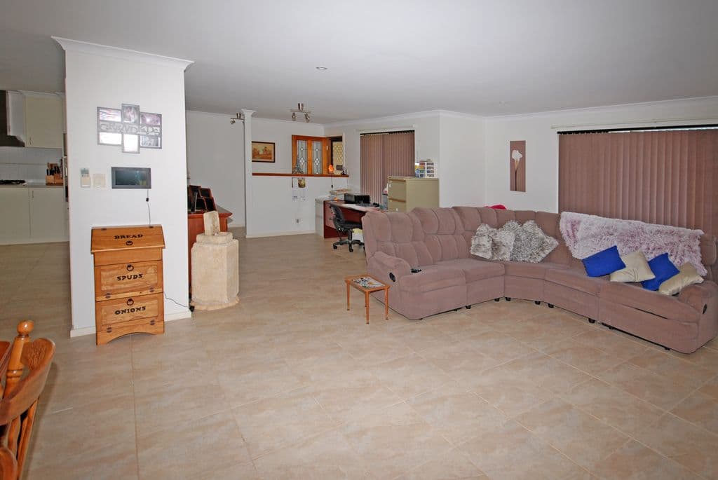 25 Craike Way, Green Head WA 6514, Green Head - Thumbnail 4
