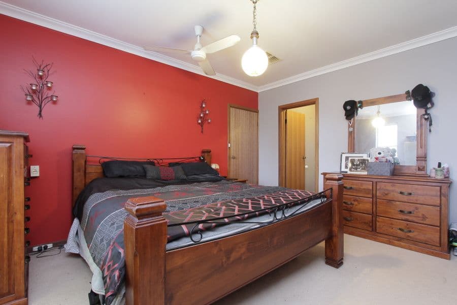 3 Maguire Avenue, Beechboro WA 6063, Beechboro - Thumbnail 3