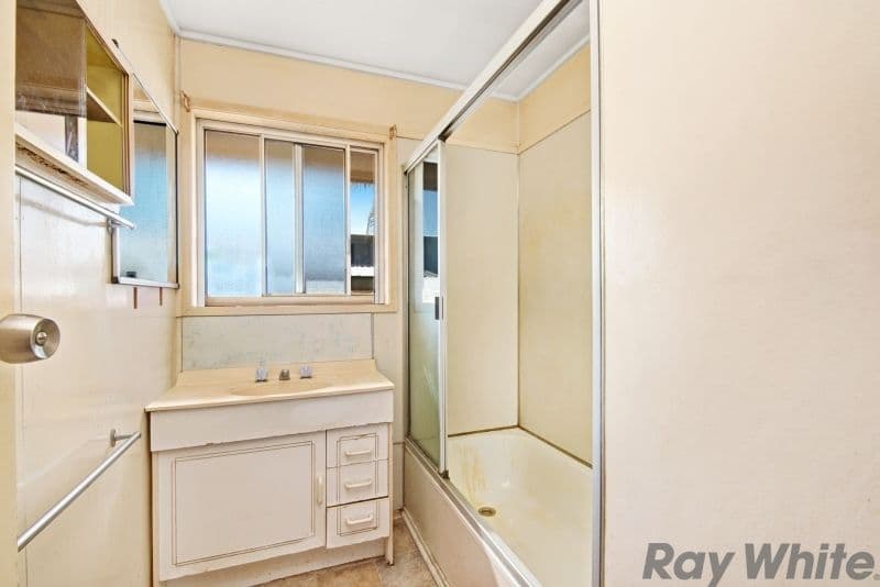 5 Donowain Drive, Deception Bay QLD 4508, Deception Bay - Thumbnail 4