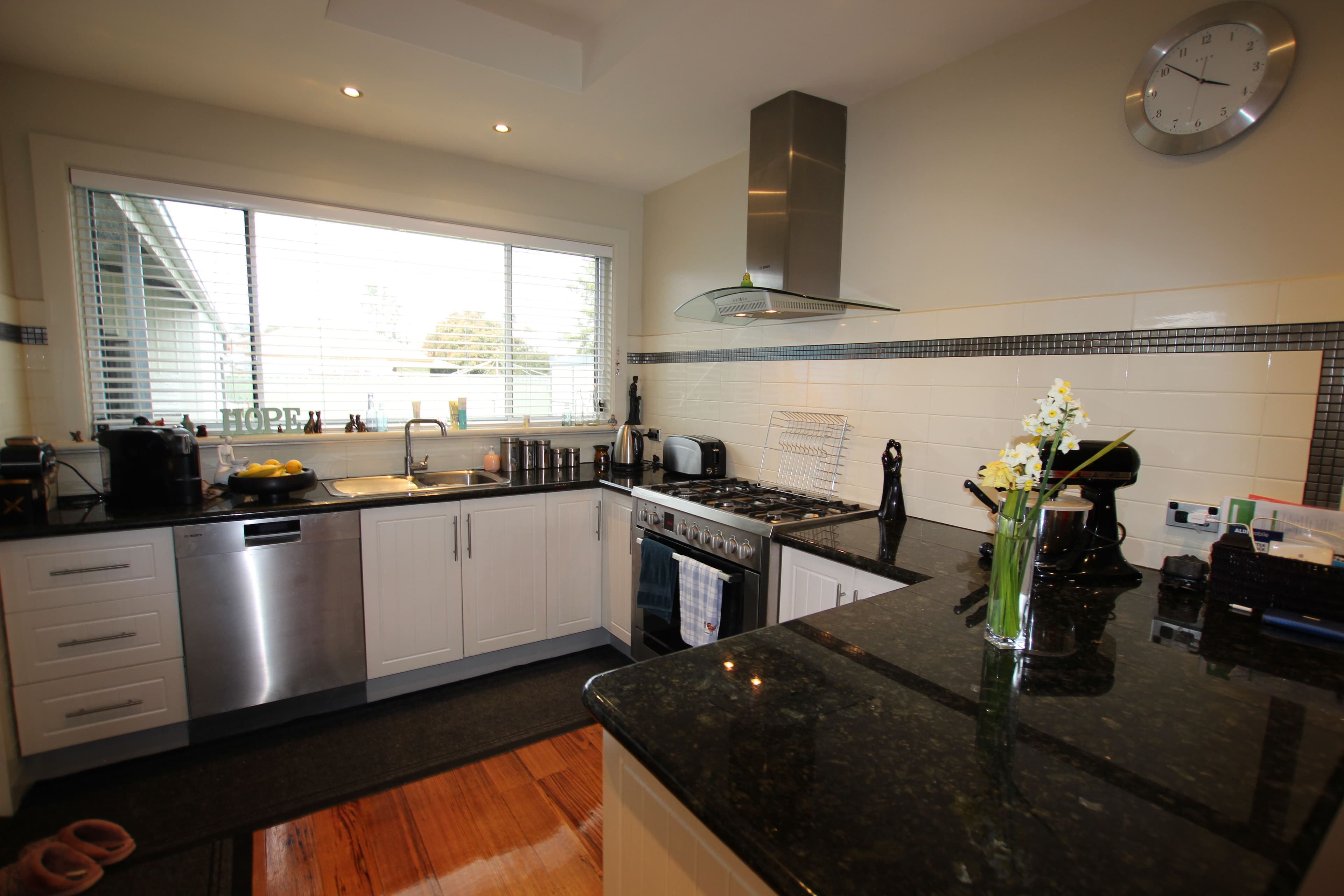 9 Hopetoun Street, Rochester VIC 3561, Rochester - Thumbnail 2