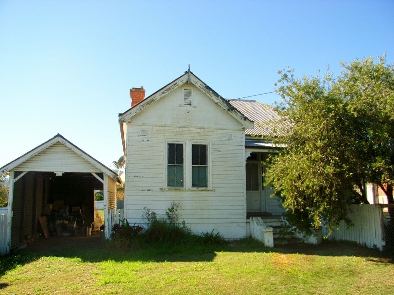 22a Crown Street, Tamworth NSW 2340, Tamworth - Image 1
