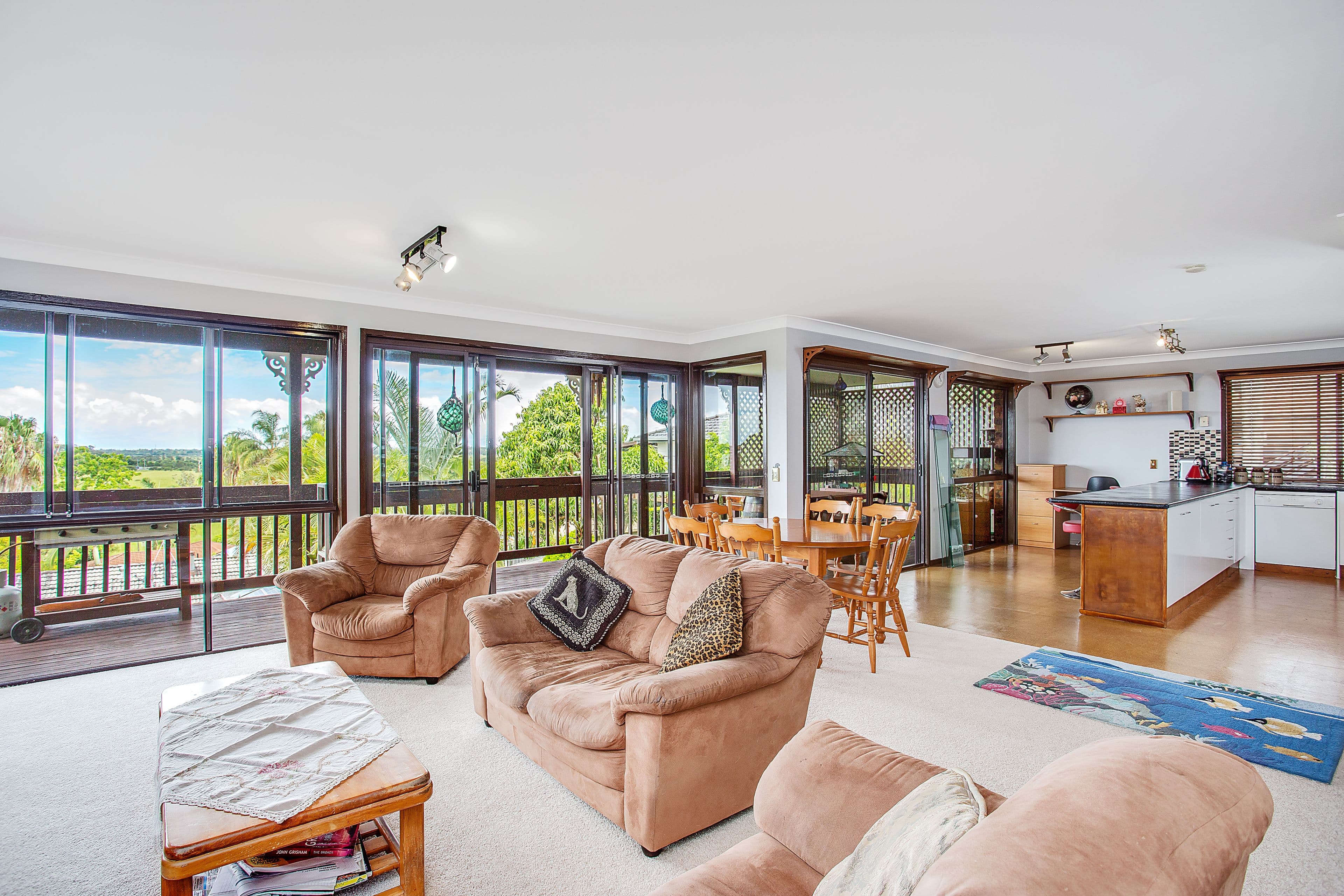 74 Highfield Drive, Merrimac QLD 4226, Merrimac - Thumbnail 5