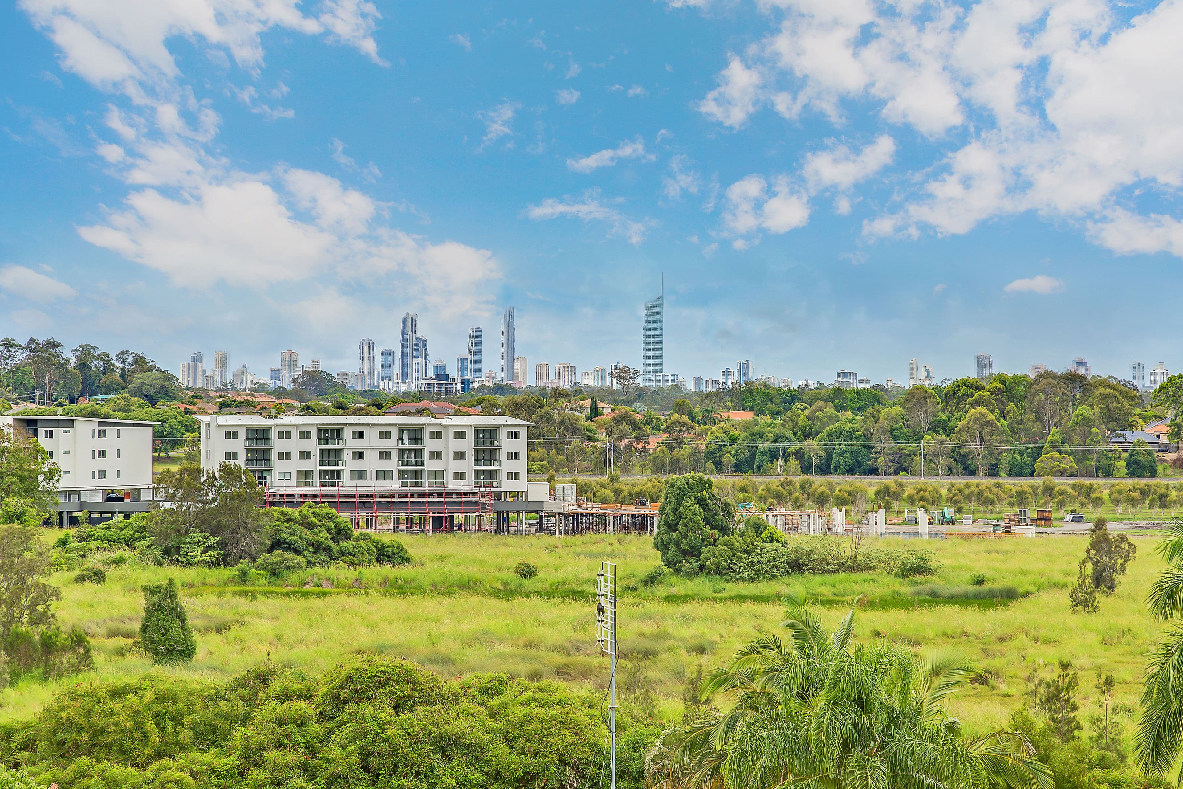 74 Highfield Drive, Merrimac QLD 4226, Merrimac - Thumbnail 2