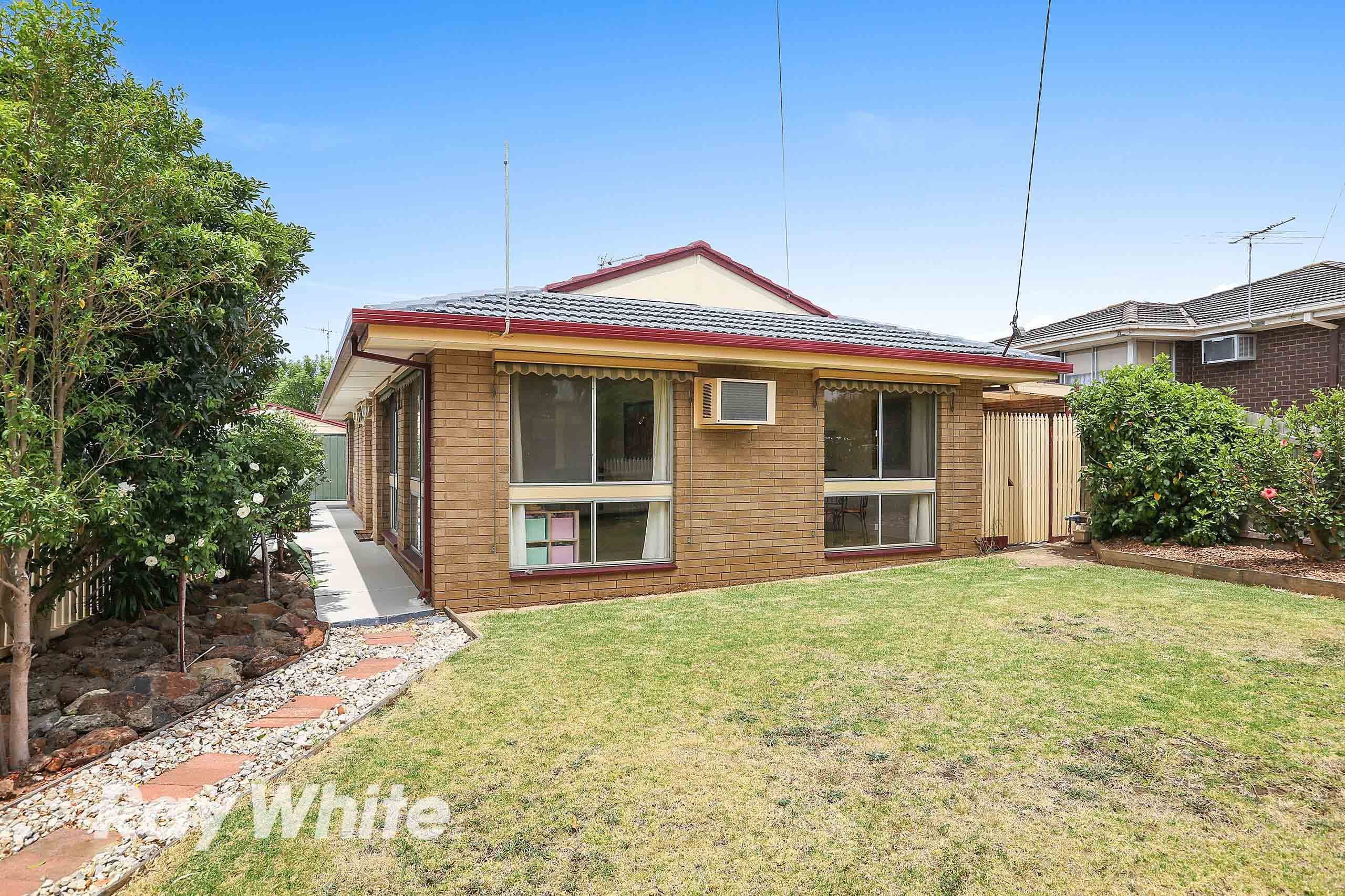 4 Lewis Court, Grovedale VIC 3216, Grovedale - Thumbnail 2