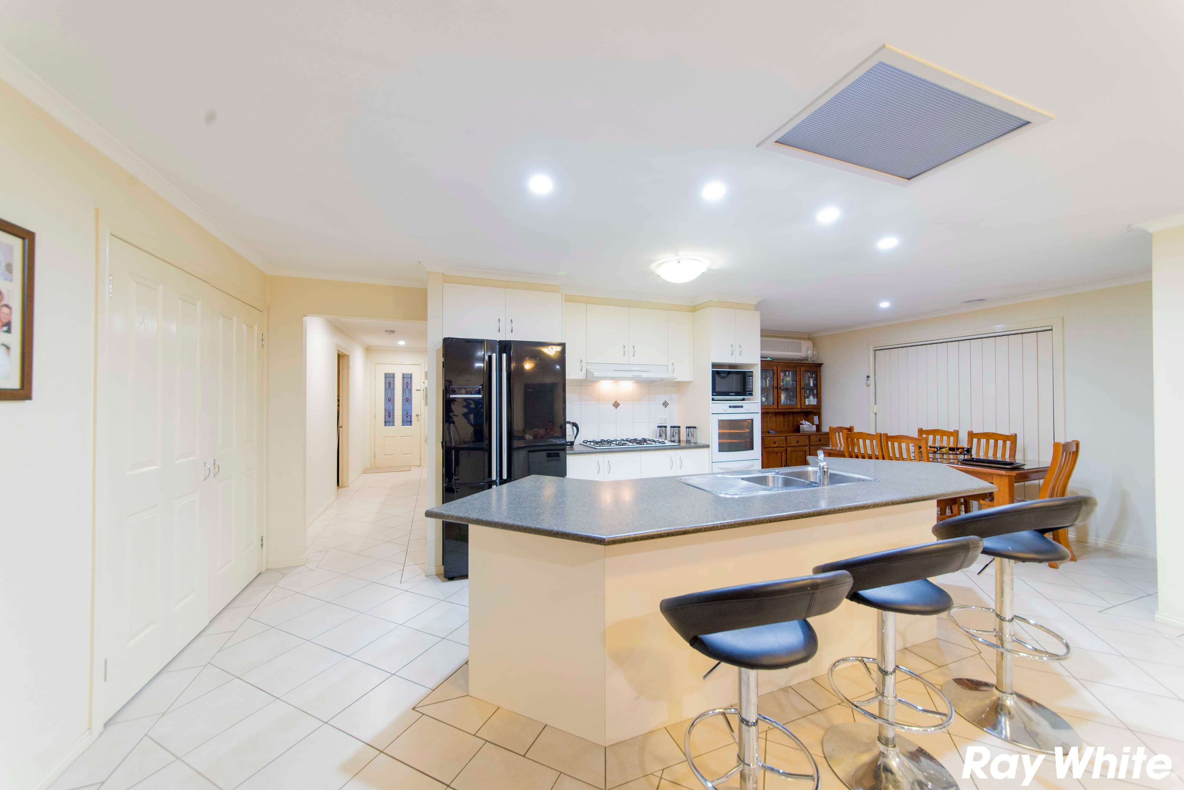3 Flametree Circuit, Cranbourne VIC 3977, Cranbourne - Thumbnail 6