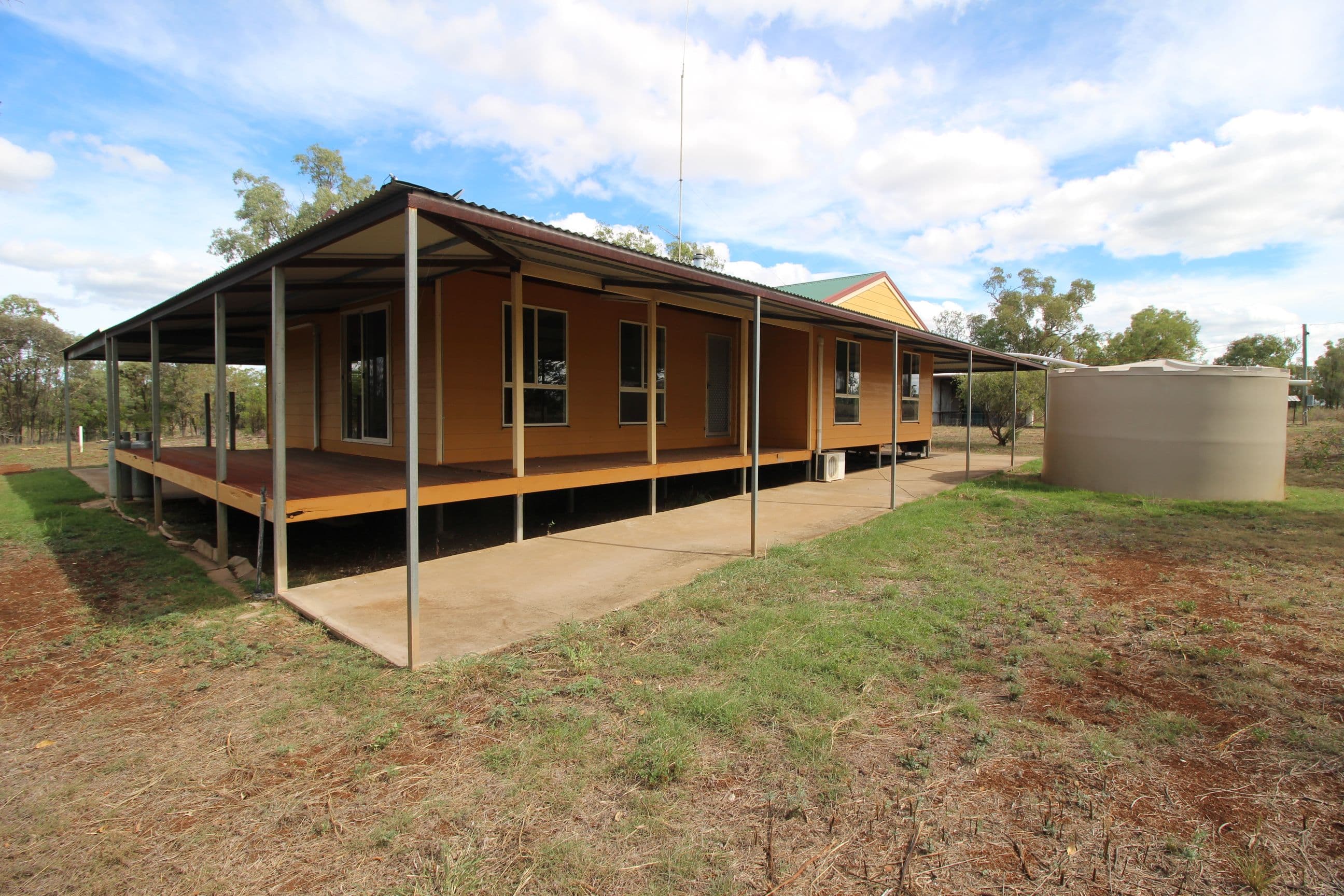 538 Montrose Road, Emerald QLD 4720, Emerald - Thumbnail 3