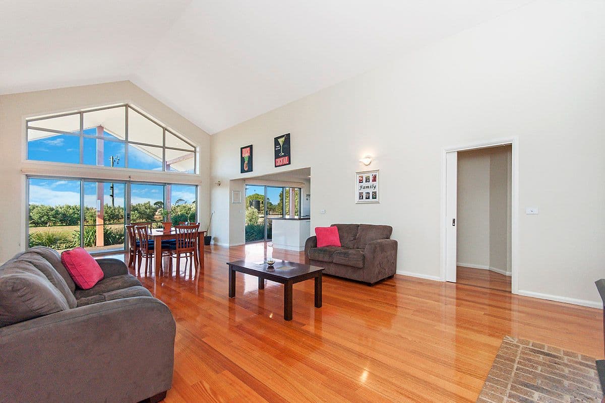 75 Cruise Street, Koroit VIC 3282, Koroit - Thumbnail 2