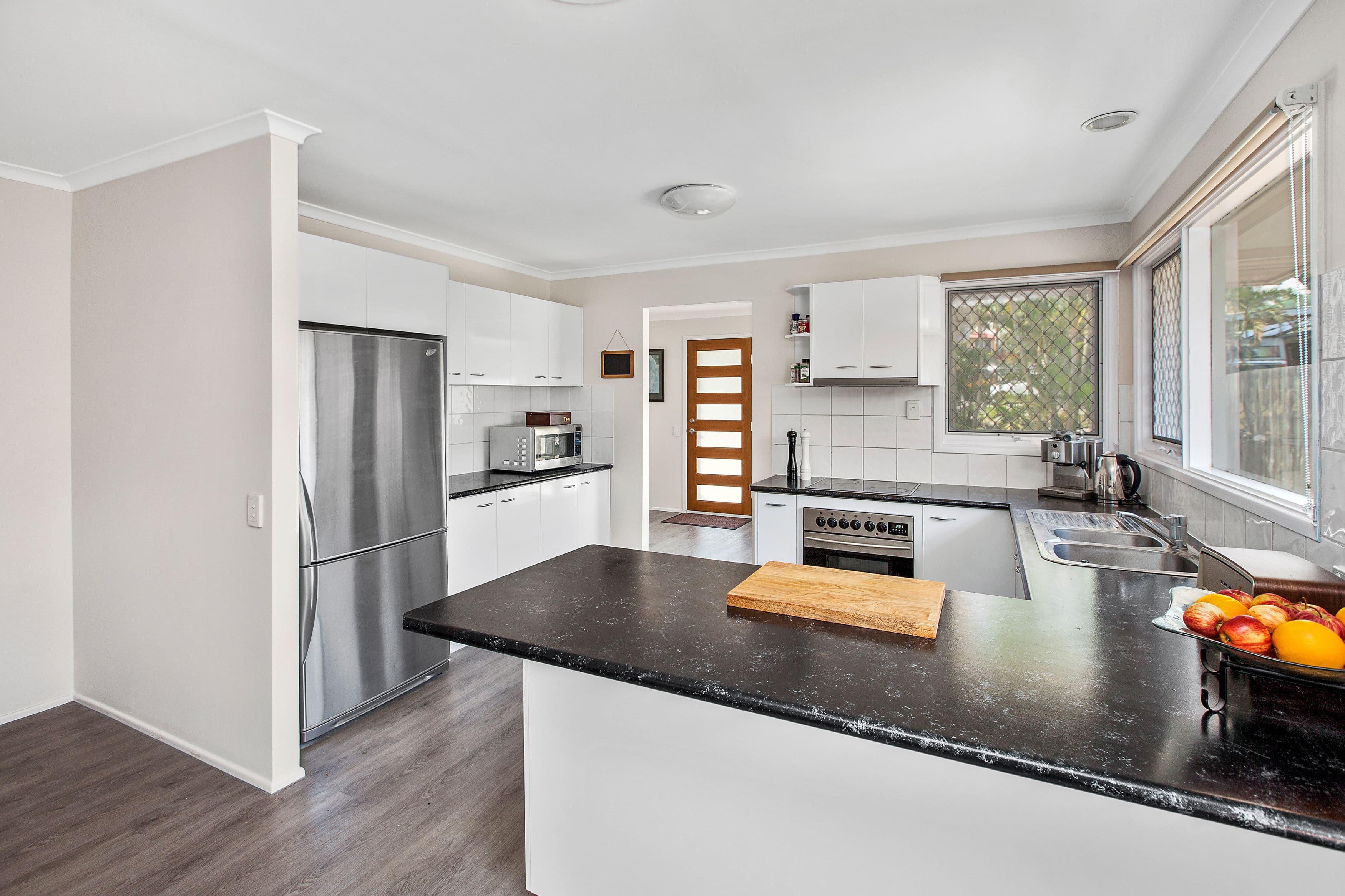 30 Gwydir Street, Riverhills QLD 4074, Riverhills - Thumbnail 4