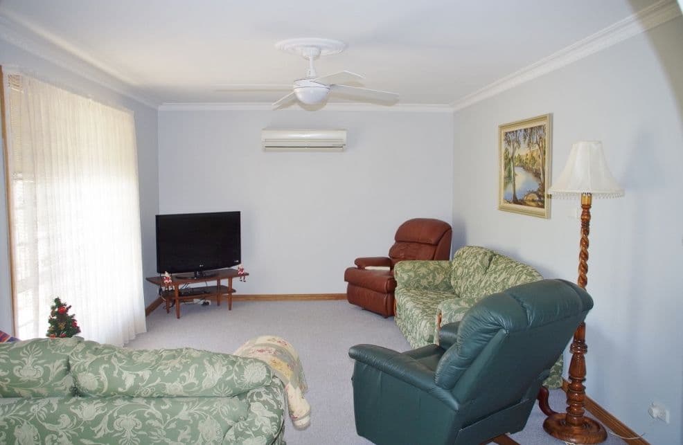 38 Cowra Street, Renmark SA 5341, Renmark - Thumbnail 2