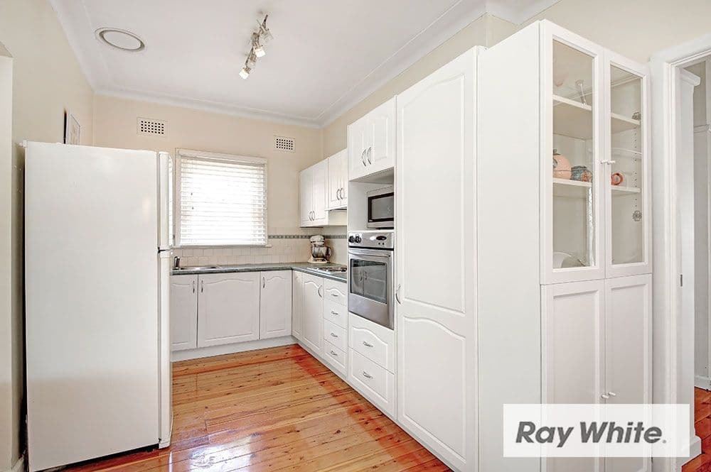12 Clucas Road, Regents Park - Thumbnail 4