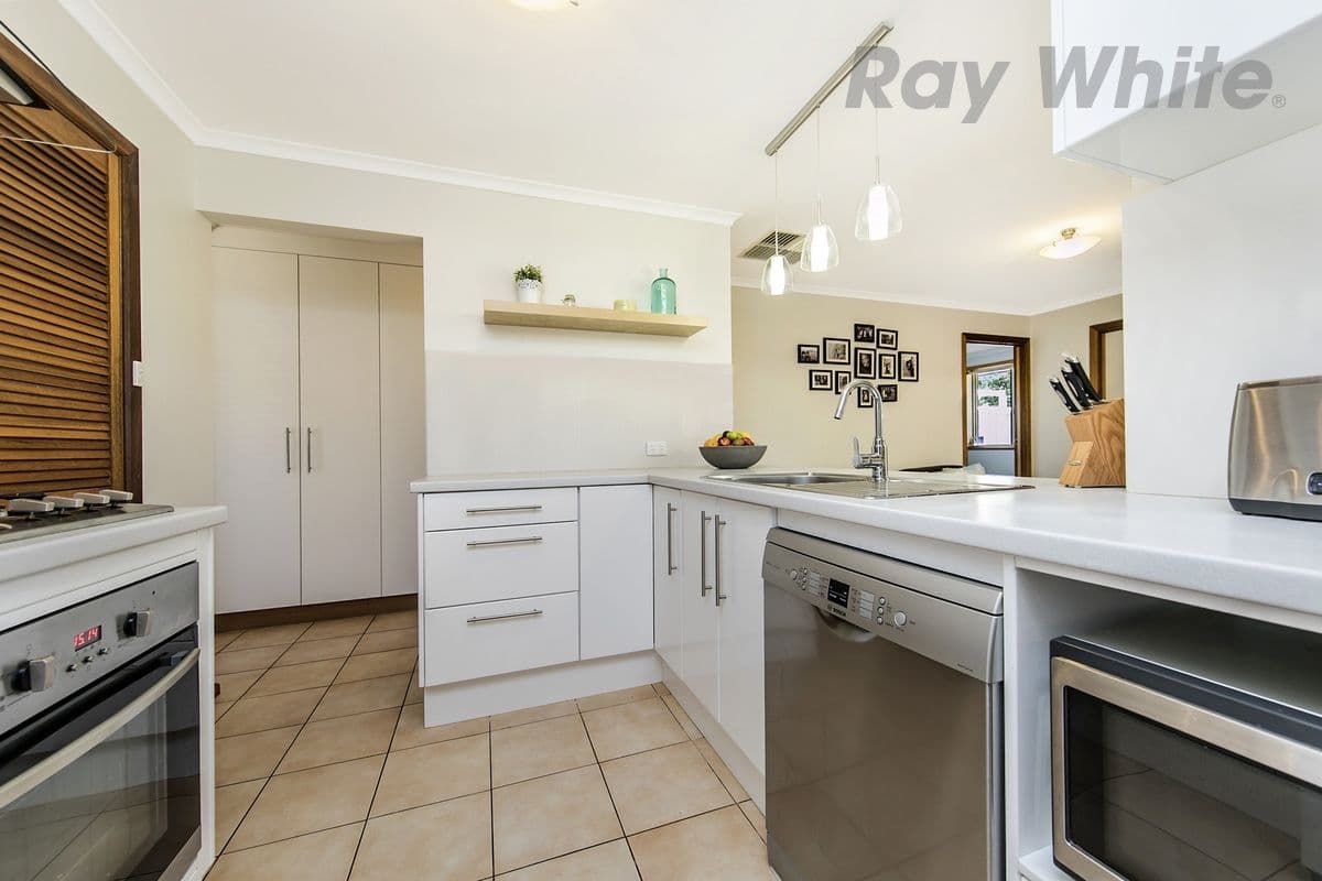 8 Bywaters Avenue, Willaston SA 5118, Willaston - Thumbnail 6