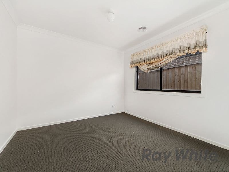 25 Riviera Drive, Hillside VIC 3037, Hillside - Thumbnail 6