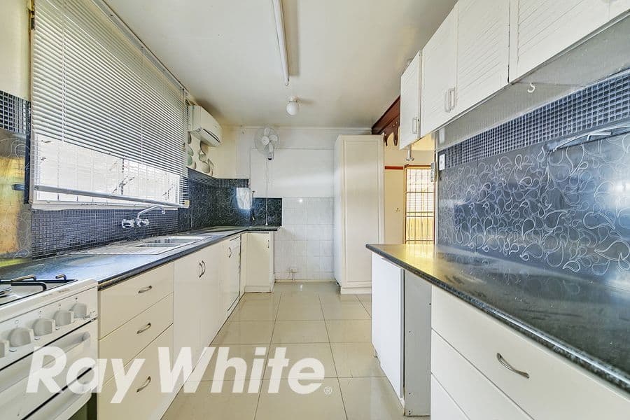 26 Yugumbri Crescent, Logan Central QLD 4114, Logan Central - Thumbnail 2