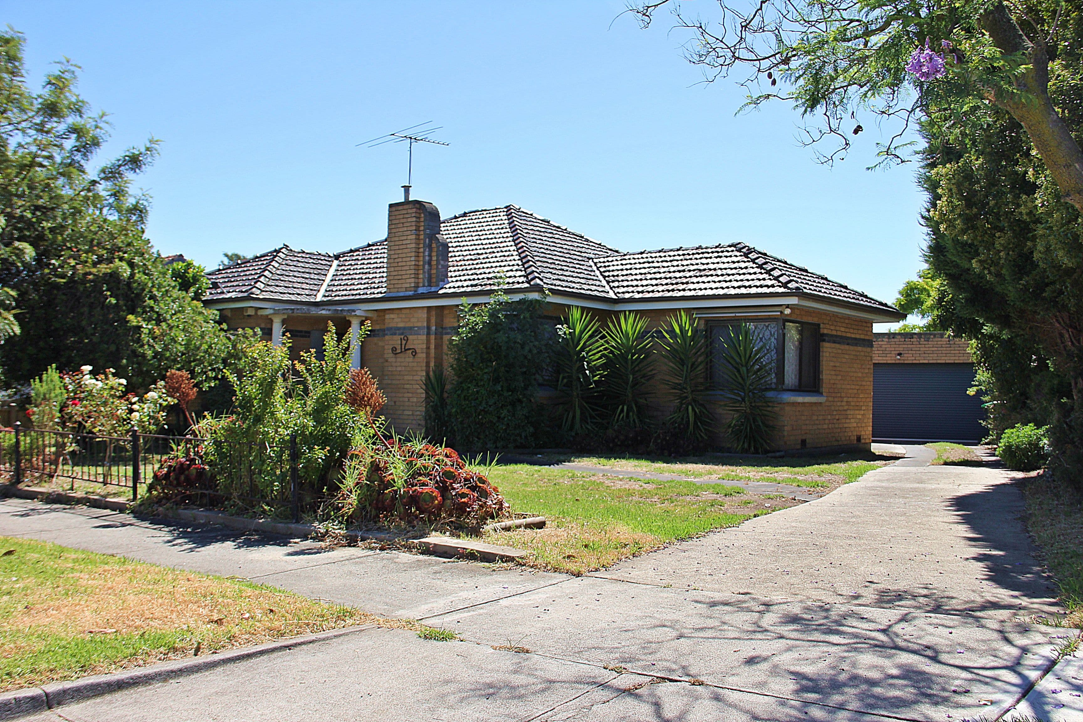12 Suffolk Street, Reservoir VIC 3073, Reservoir - Thumbnail 2