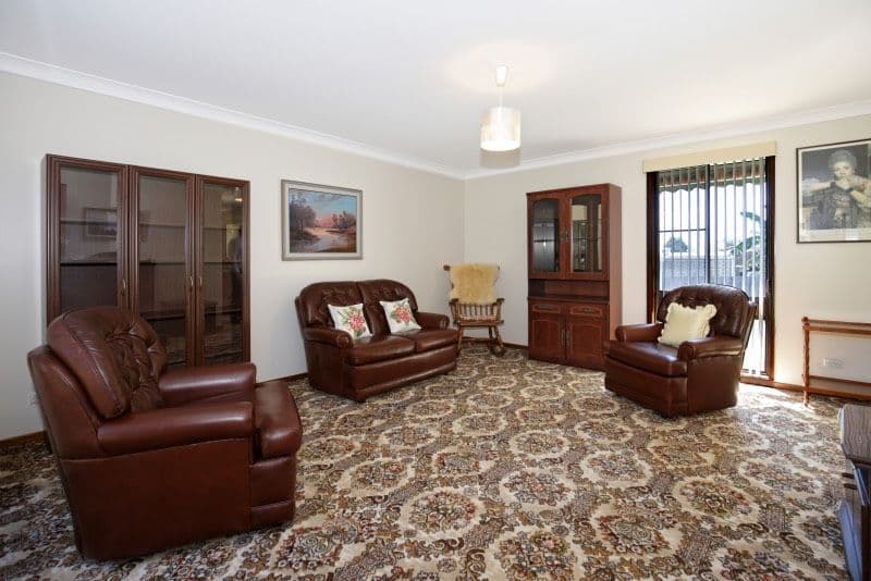10 Alverstoke Close, Bomaderry - Thumbnail 2