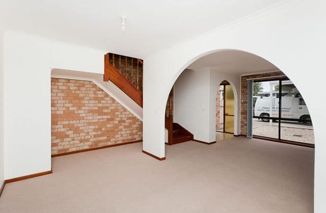 2/19 Barlow Street, Scullin ACT 2614, Scullin - Thumbnail 3
