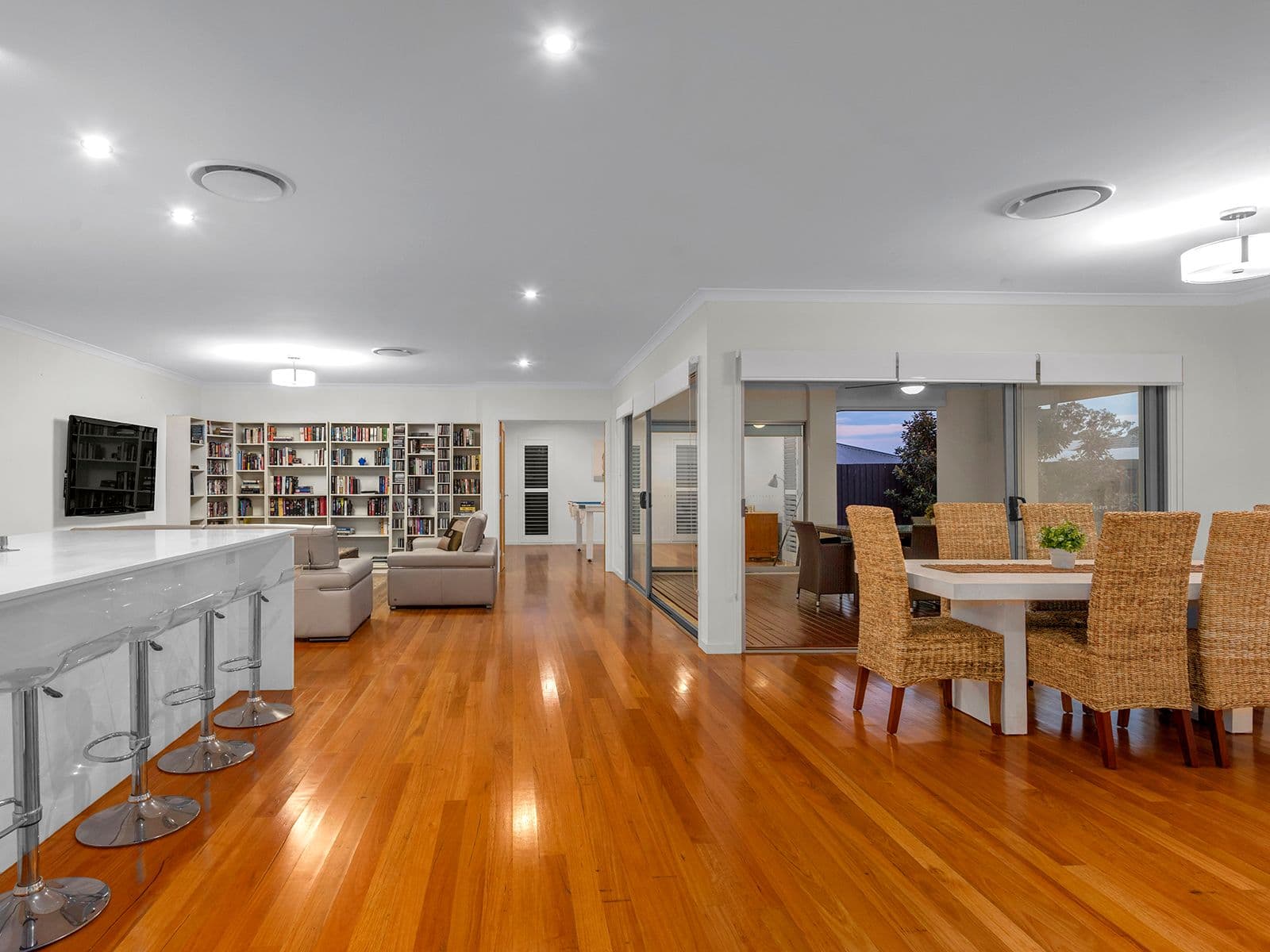 29 Seeana Crescent, Bridgeman Downs QLD 4035, Bridgeman Downs - Thumbnail 3