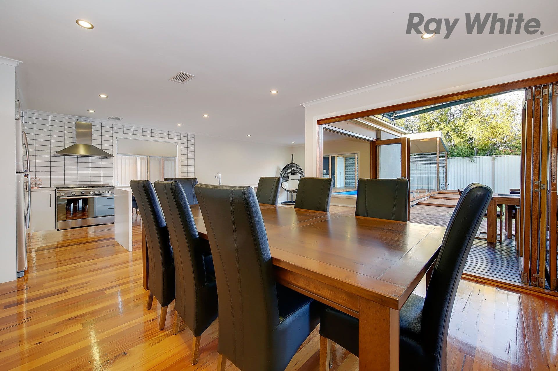 34 Saronvale Crescent, Hillside VIC 3037, Hillside - Thumbnail 5