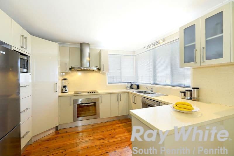 6 Burgess Road, South Penrith - Thumbnail 3