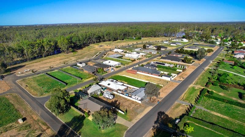 58 Kirsty Cres, HASSALL GROVE, Hassall Grove - Thumbnail 2