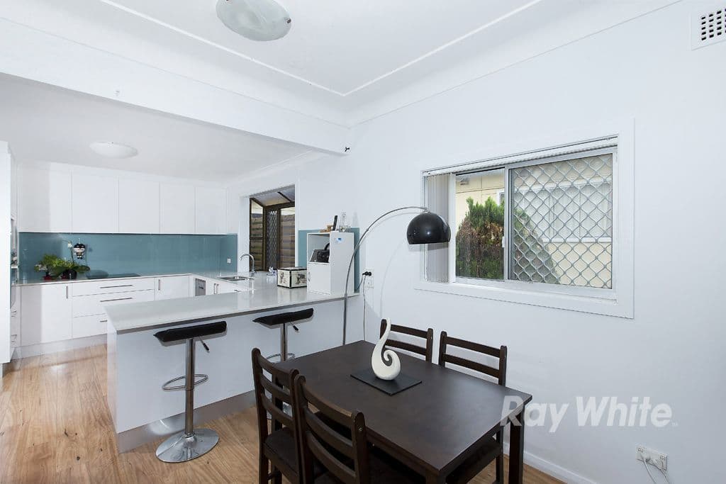 21 Lock Street, SMYTHESDALE VIC 3351, Smythesdale Property Image - Thumbnail 3