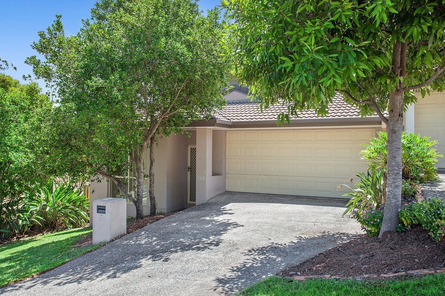 21 Wendy Court, Upper Coomera QLD 4209, Upper Coomera - Thumbnail 2