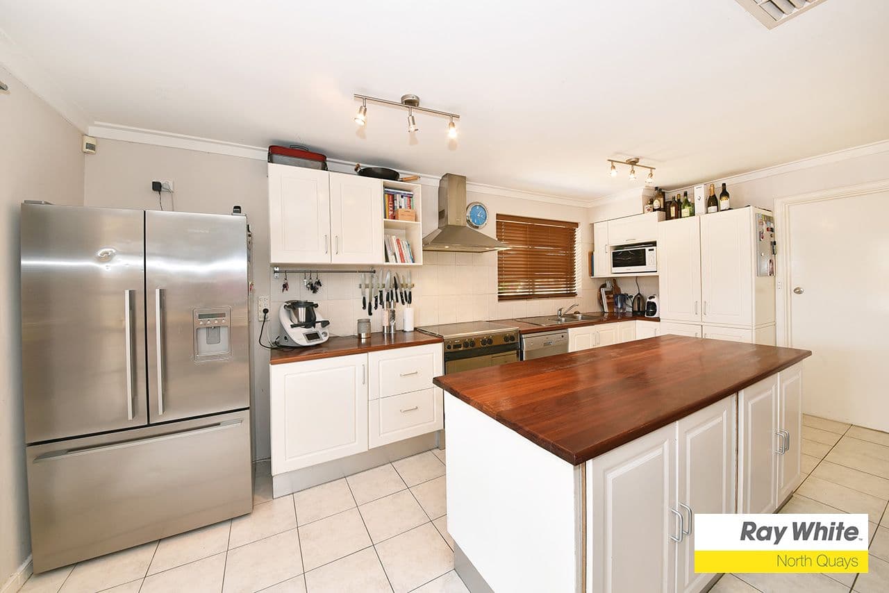 9 Garnkirk Road, Greenwood WA 6024, Greenwood - Thumbnail 2