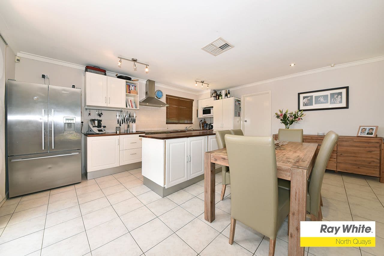 9 Garnkirk Road, Greenwood WA 6024, Greenwood - Thumbnail 4