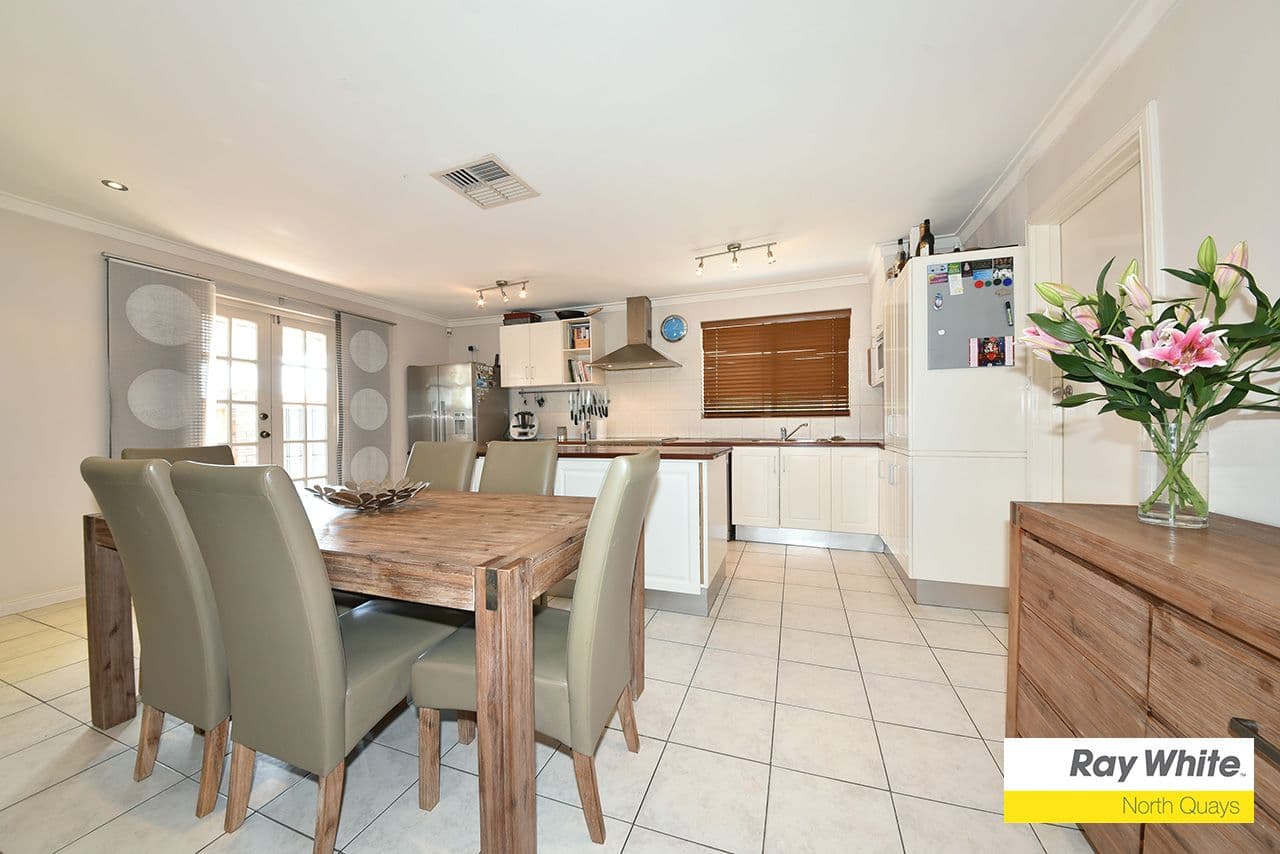 9 Garnkirk Road, Greenwood WA 6024, Greenwood - Thumbnail 3