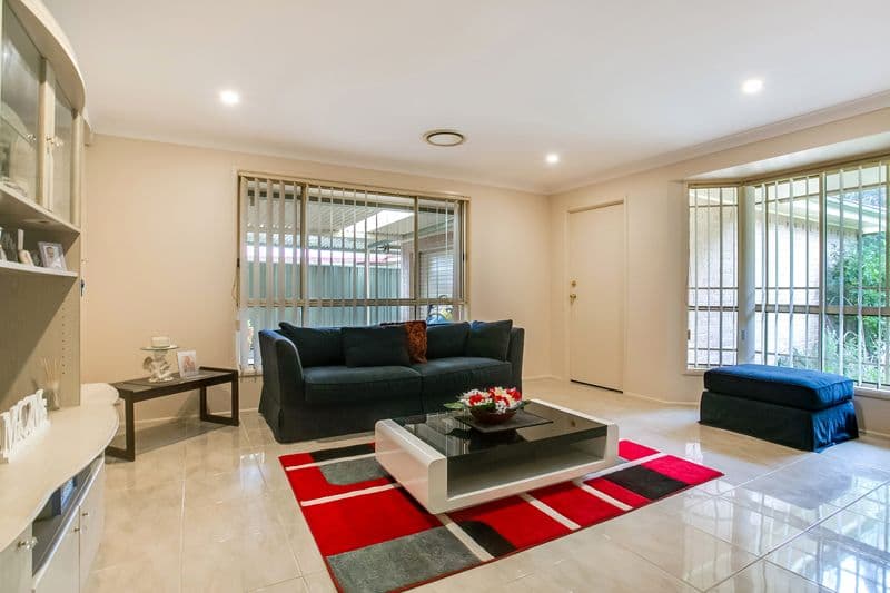 30 Prestwick Terrace, Glenmore Park - Thumbnail 2