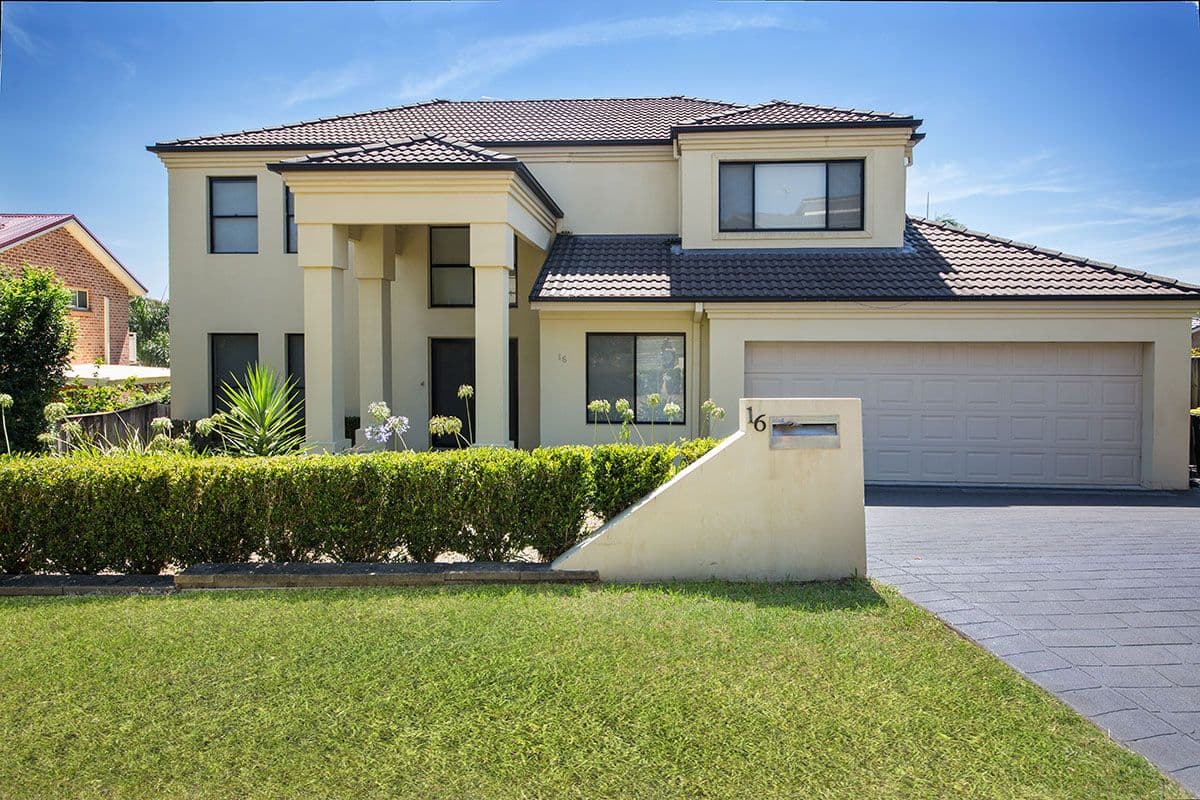 16 James Close, Menai - Image 1