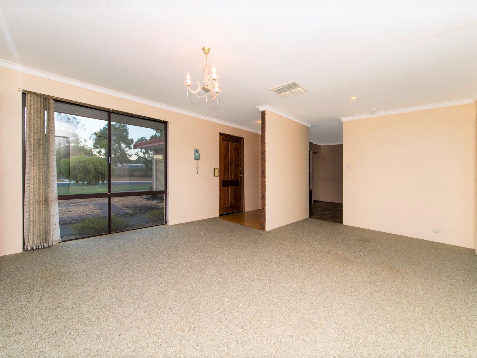 79 Agincourt Drive, Forrestfield WA 6058, Forrestfield - Thumbnail 3