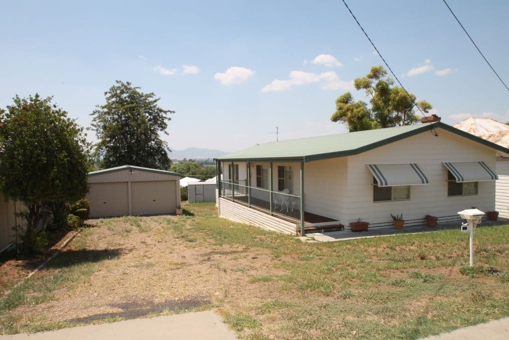 23 Nowland Avenue, Quirindi - Image 1