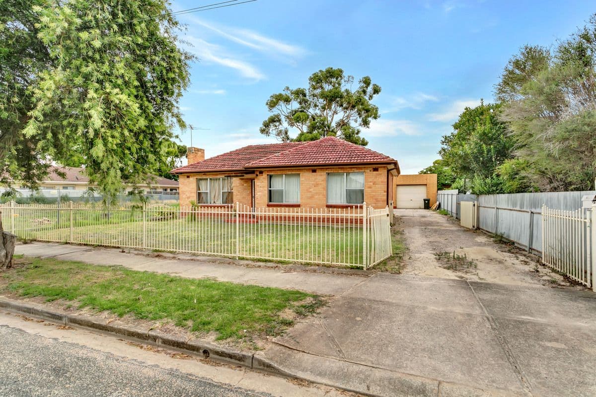 26 Corconda Street, Clearview SA 5085, Clearview - Image 1