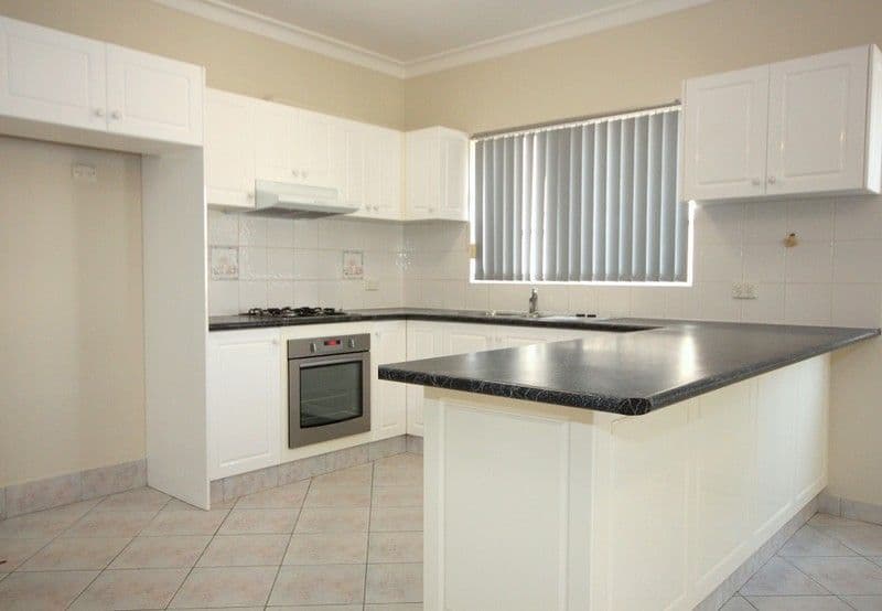 32 Verbena Avenue, Bankstown NSW 2200, Bankstown - Thumbnail 3