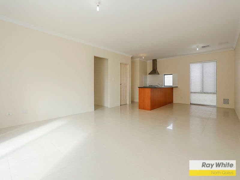 75 Oakdene Drive, Madeley WA 6065, Madeley - Thumbnail 4