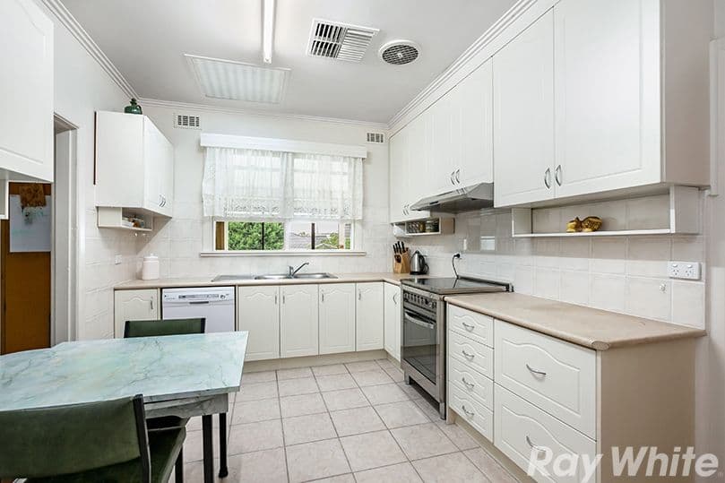 12 Delaware Street, Reservoir VIC 3073, Reservoir - Thumbnail 3