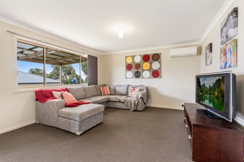10 Willowbrae Way, Bannockburn VIC 3331, Bannockburn - Thumbnail 6