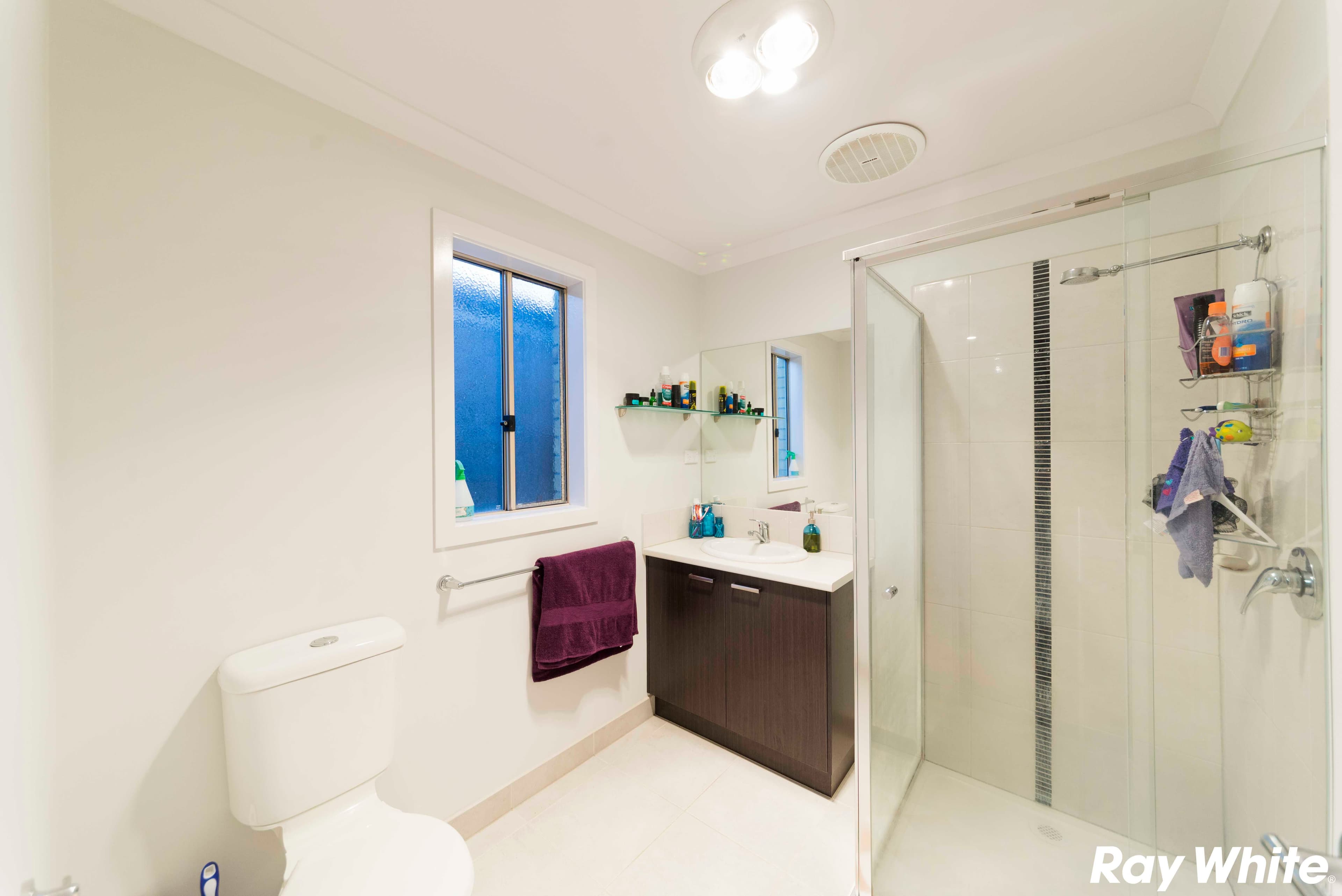 8 Braestar Street, Cranbourne VIC 3977, Cranbourne - Thumbnail 3