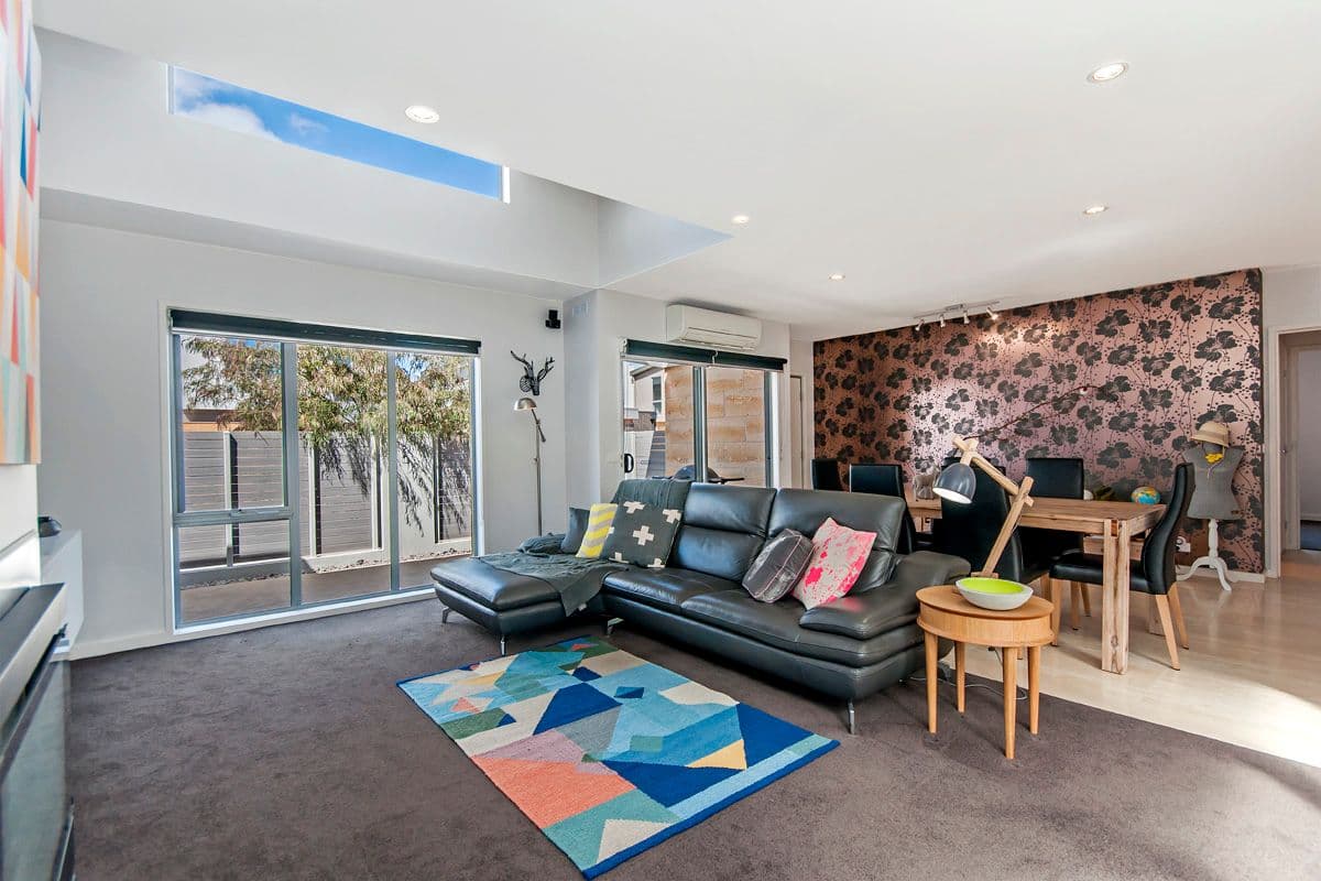2 Jedburgh Way, Warrnambool VIC 3280, Warrnambool - Thumbnail 3
