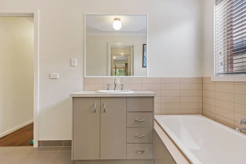 16 Chasseles Place, Bannockburn VIC 3331, Bannockburn - Thumbnail 7