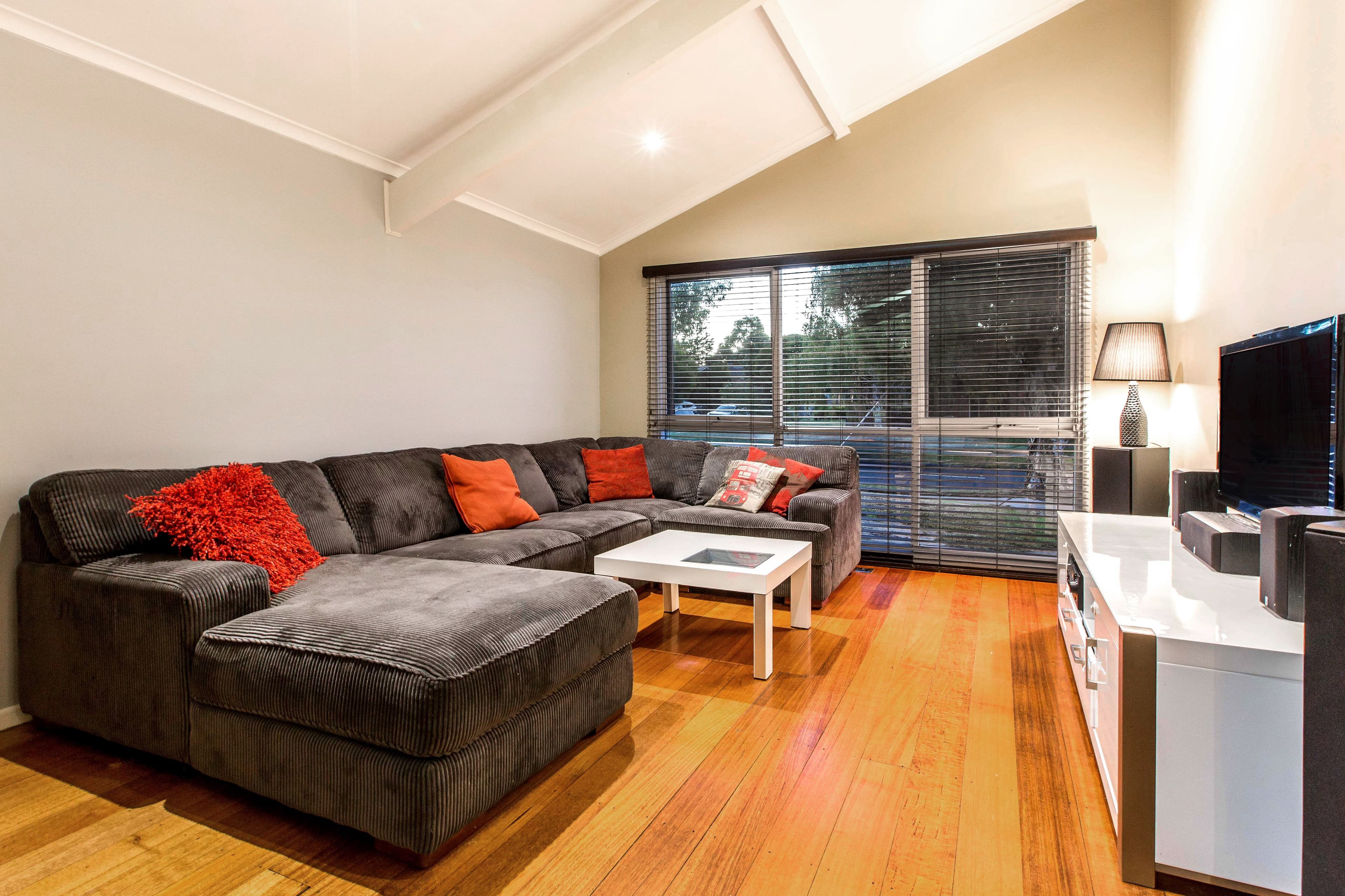 53 Lucerne Crescent, Frankston VIC 3199, Frankston - Thumbnail 3