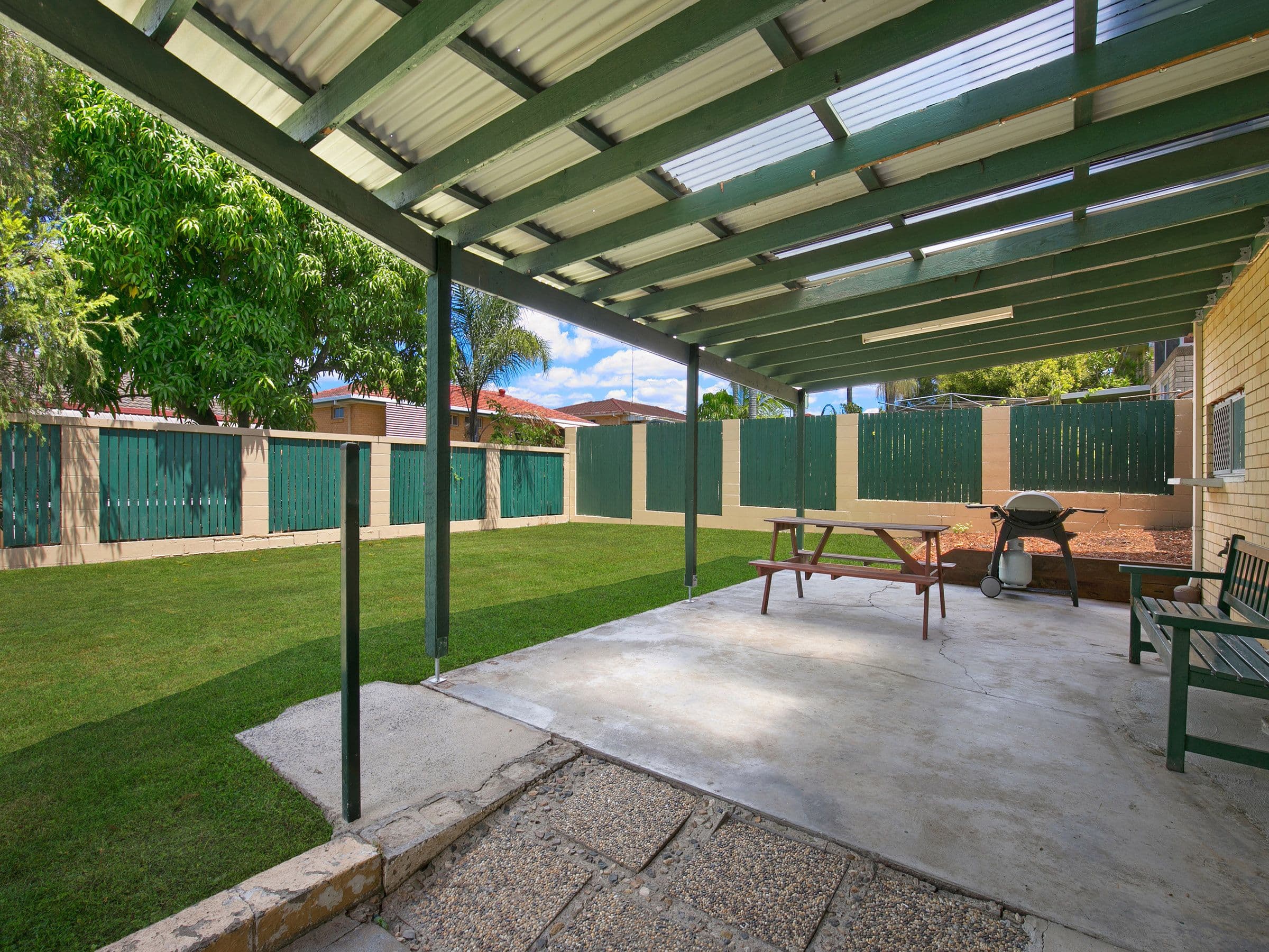 19 Mourilyan Street, Mansfield QLD 4122, Mansfield - Thumbnail 2