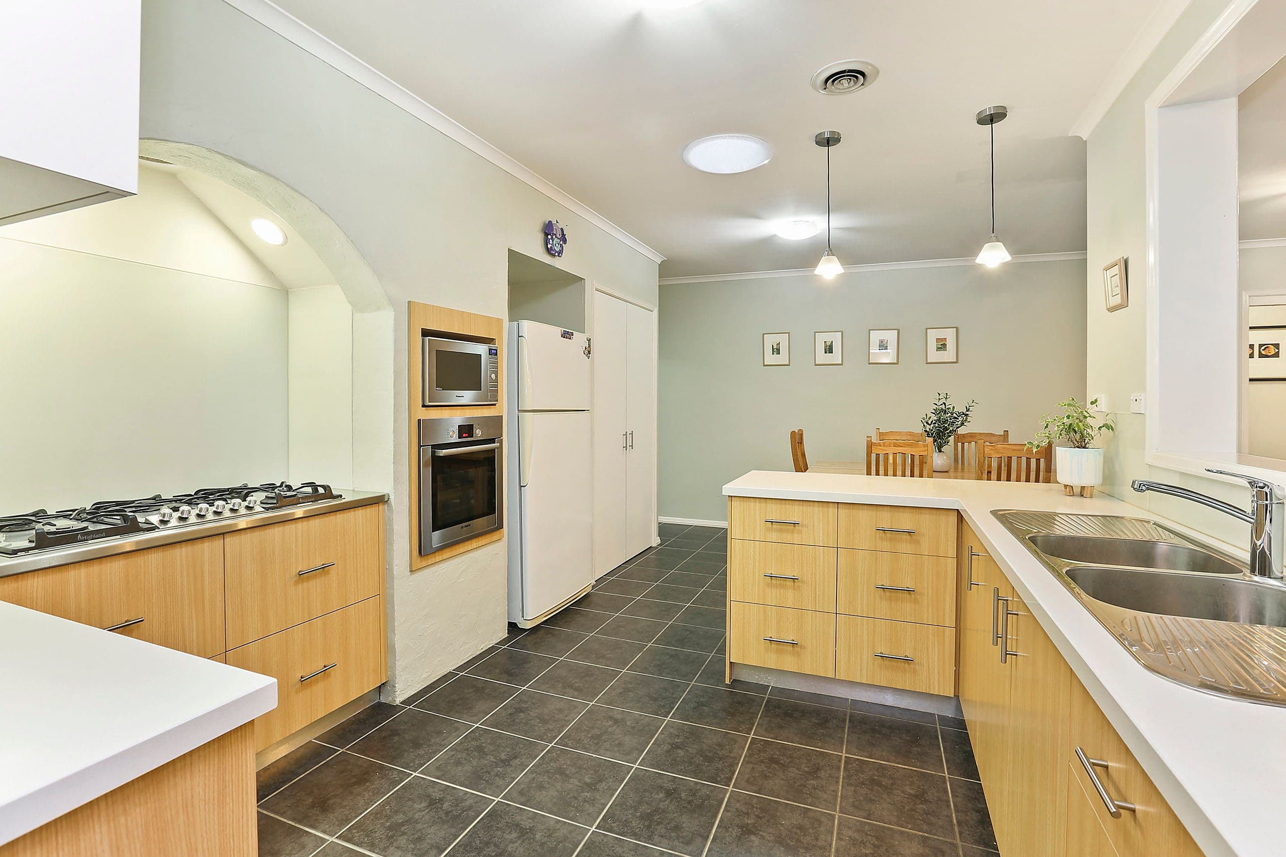 16 Thornbury Lane, Highton VIC 3216, Highton - Thumbnail 5