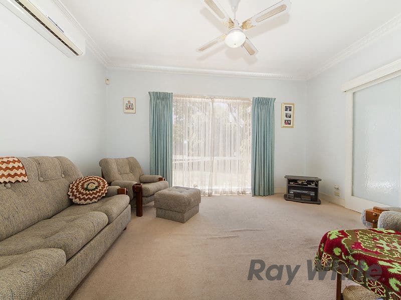 3 Pennell  Avenue, St Albans VIC 3021, St Albans - Thumbnail 3