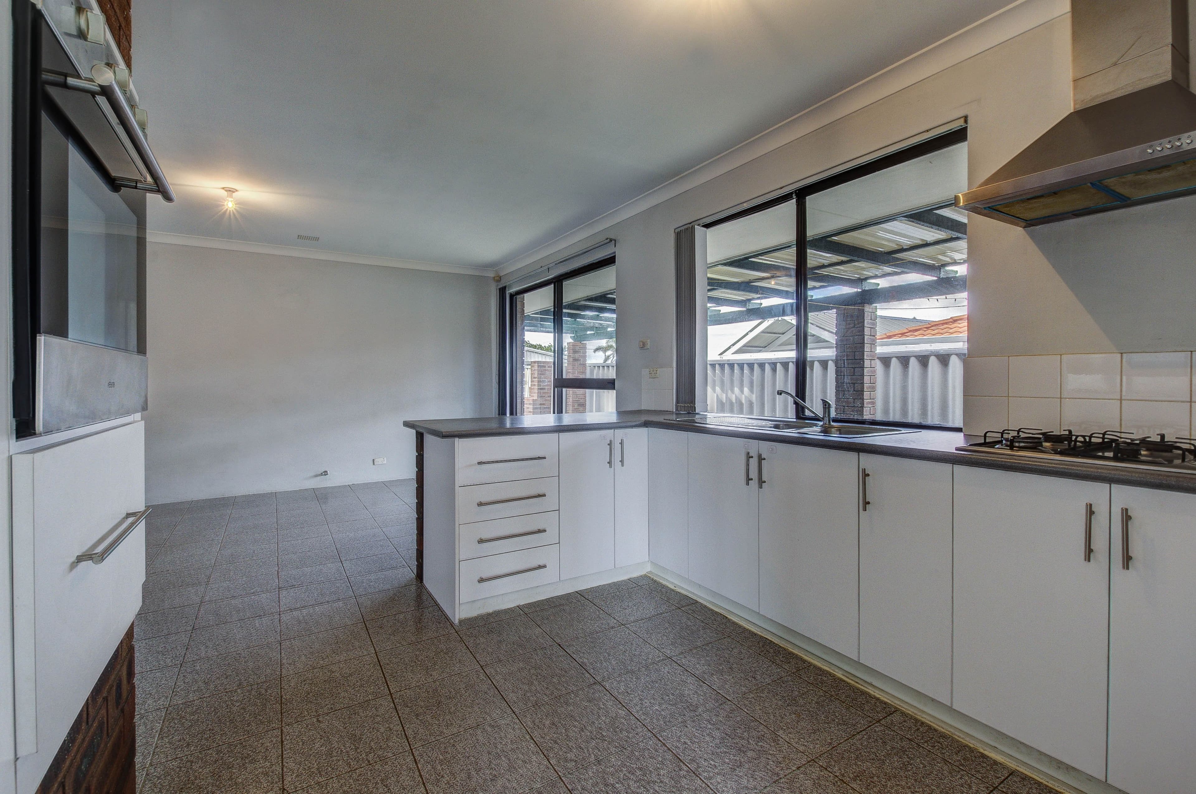 2 Giles Place, Mirrabooka WA 6061, Mirrabooka - Thumbnail 2