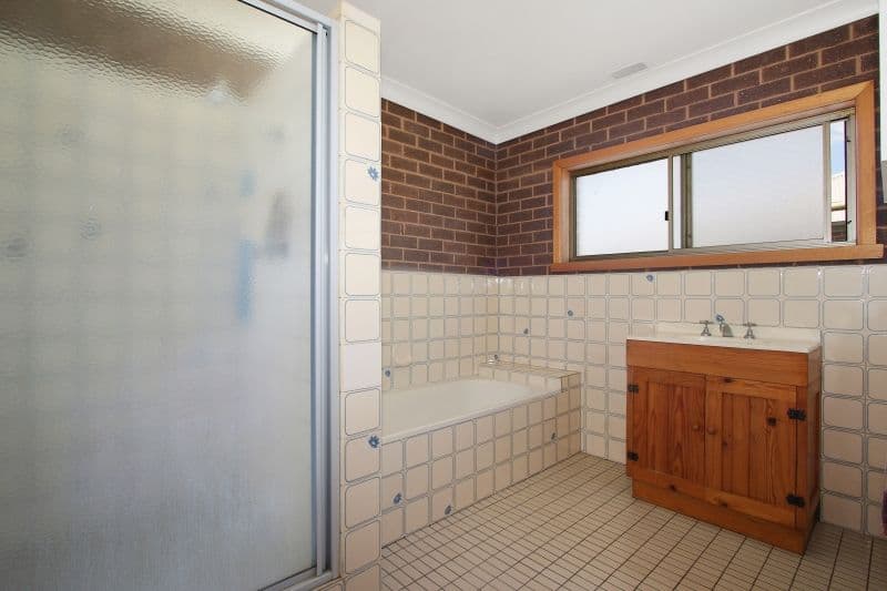 4 Howlong Road, Barnawartha VIC 3688, Barnawartha - Thumbnail 3