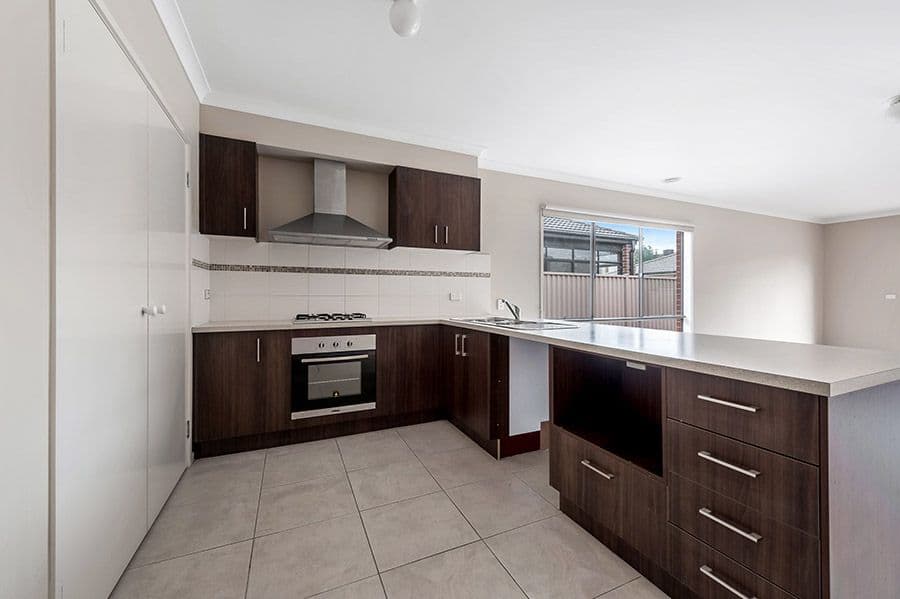 5 William Hovell Pass, Craigieburn VIC 3064, Craigieburn - Thumbnail 2