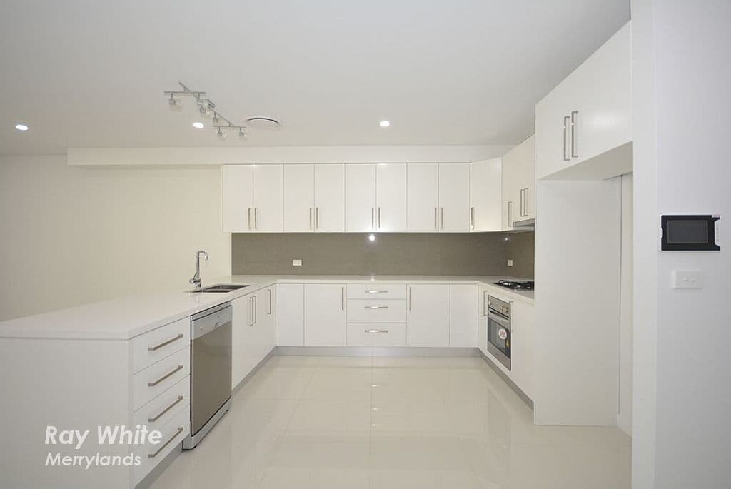 30 Damien Avenue, Greystanes NSW 2145, Greystanes - Thumbnail 3